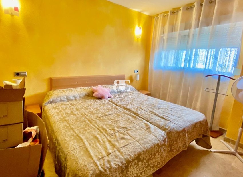 Resale - apartment -
Benidorm - Levante