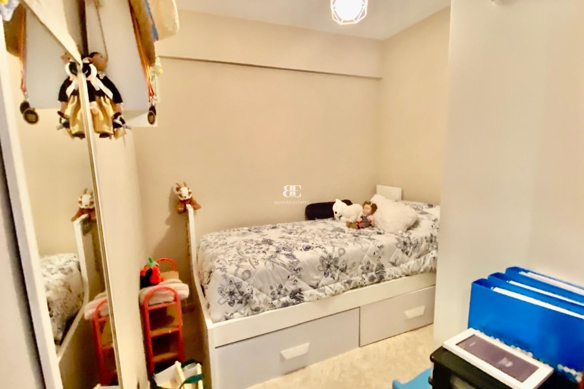 Resale - apartment -
Benidorm - Levante