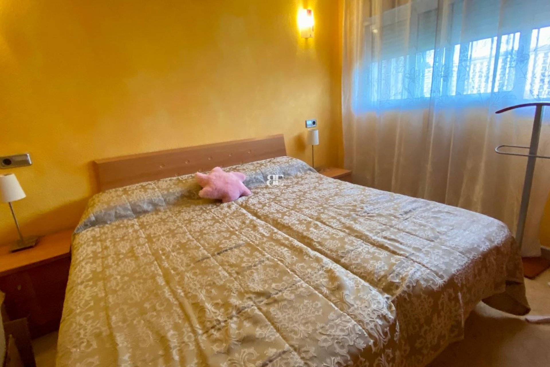 Resale - apartment -
Benidorm - Levante