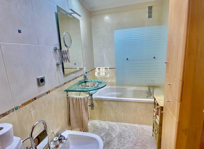 Resale - apartment -
Benidorm - Levante