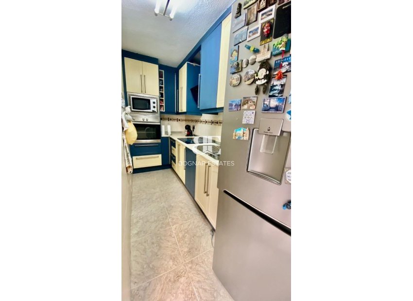 Resale - apartment -
Benidorm - Levante