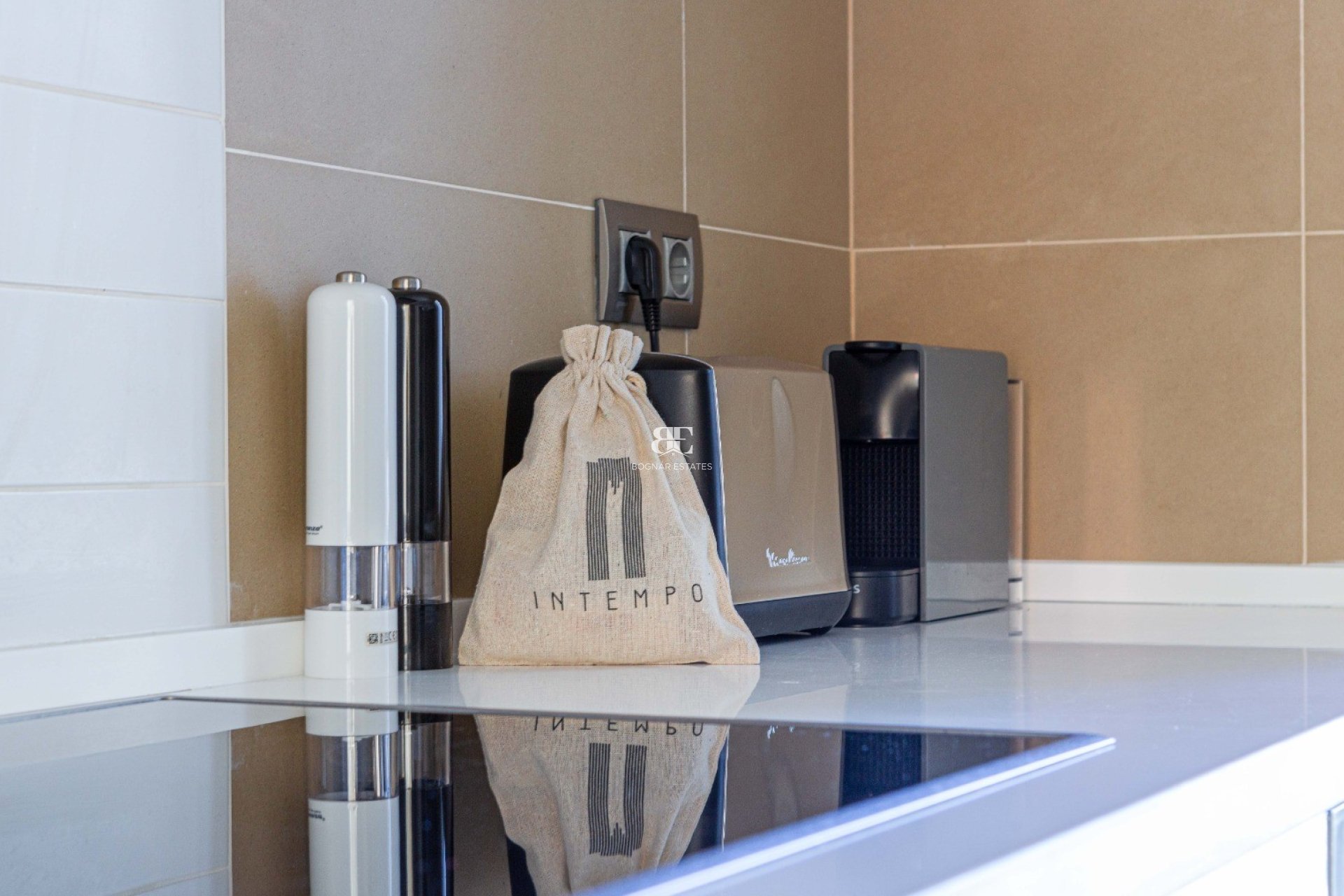 Resale - apartment -
Benidorm - Poniente
