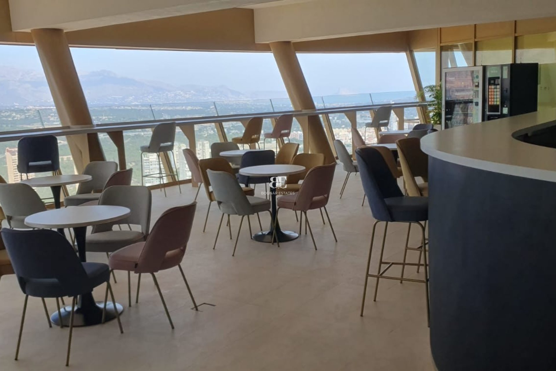 Resale - apartment -
Benidorm - Poniente