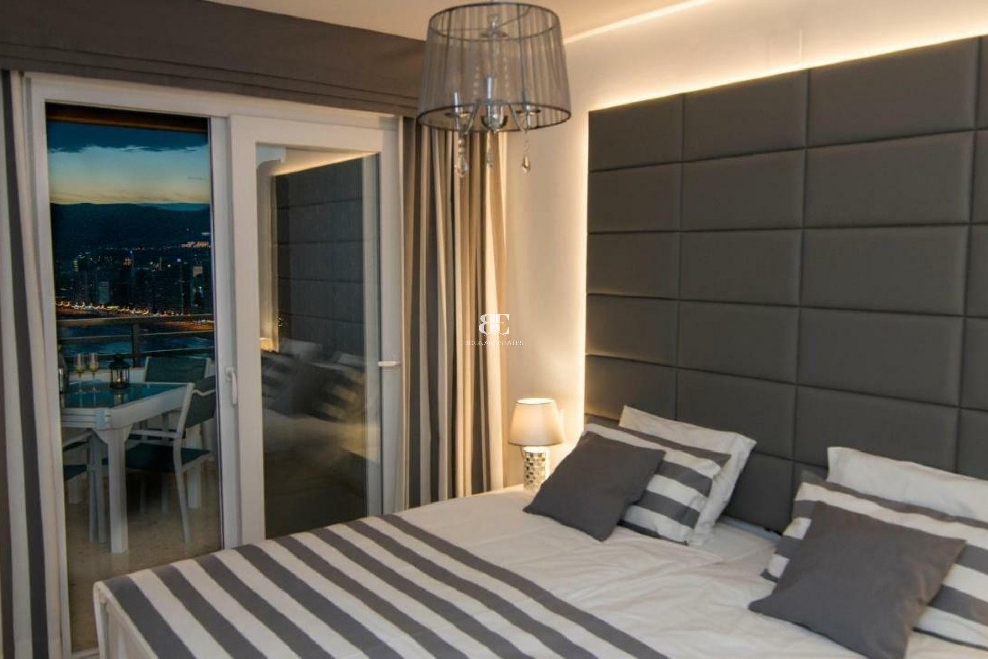 Resale - apartment -
Benidorm - Rincón de Loix