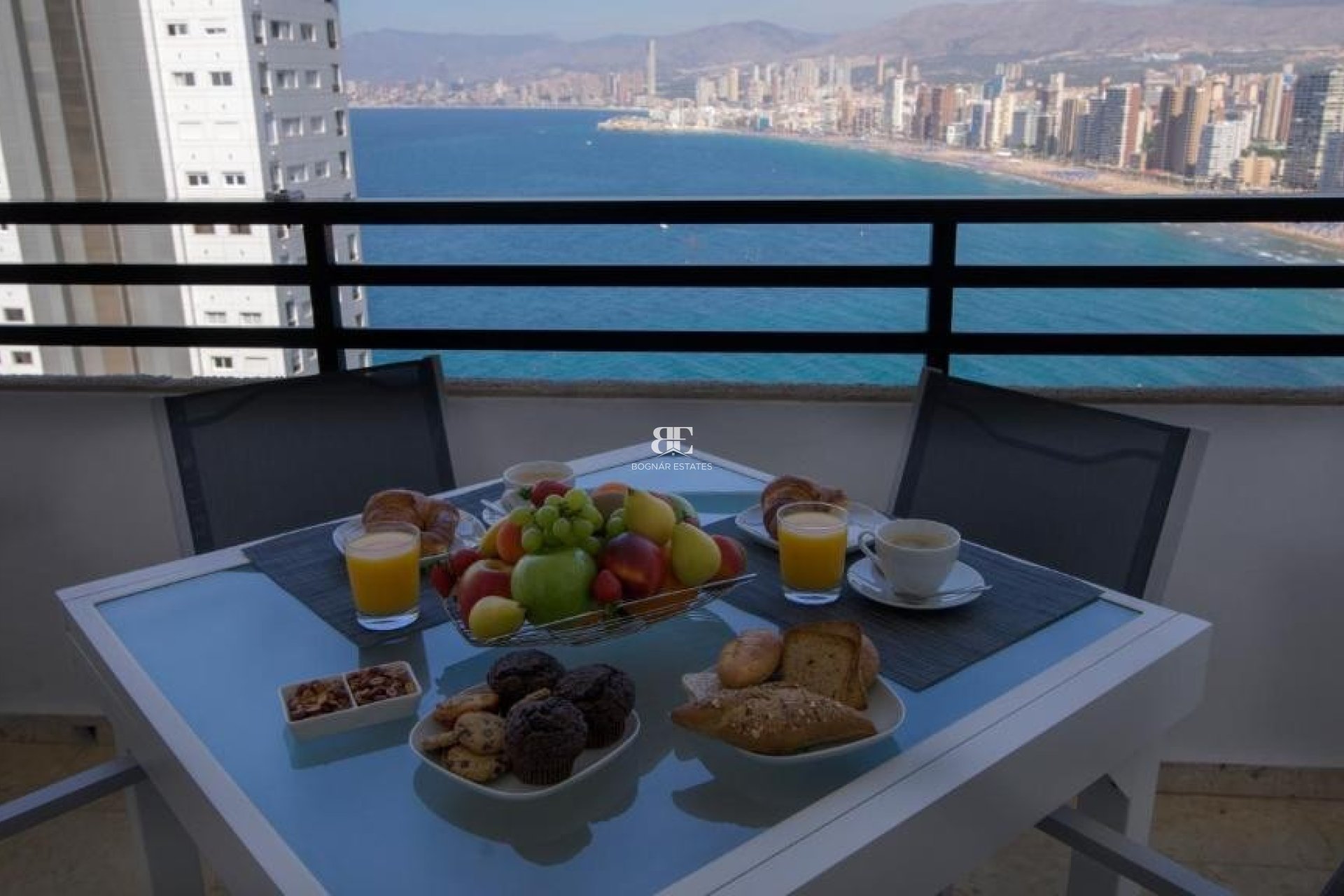 Resale - apartment -
Benidorm - Rincón de Loix