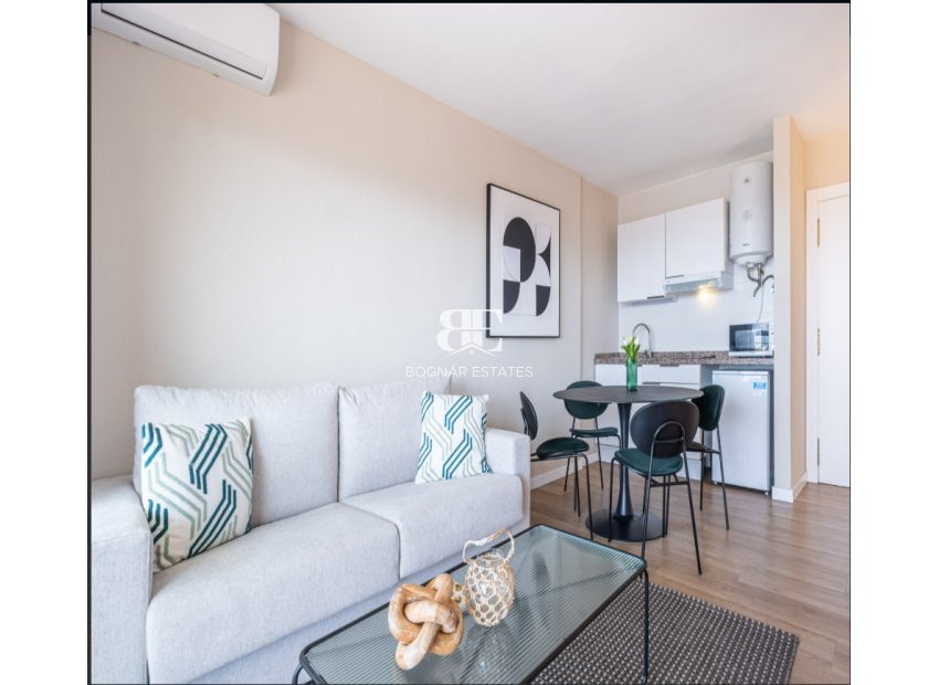 Resale - apartment -
Benidorm - Rincón de Loix