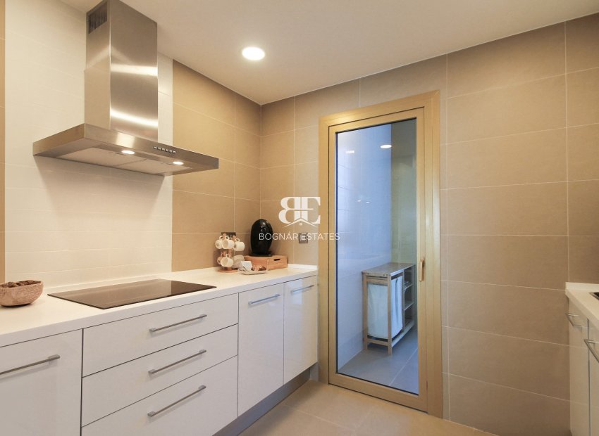 Resale - apartment -
Benidorm - Zona de Poniente