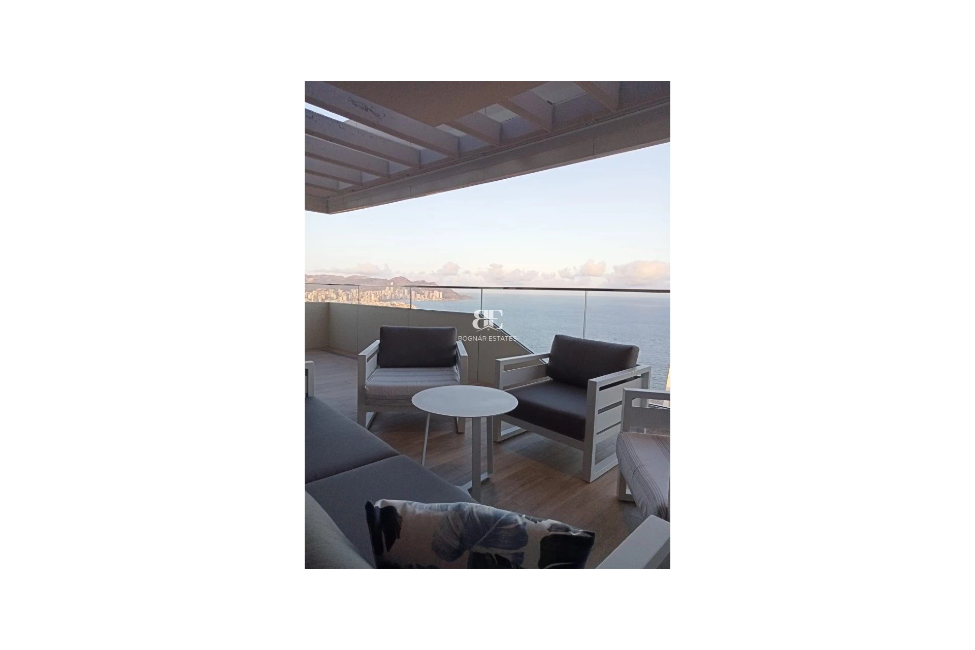 Resale - apartment -
Benidorm - Zona de Poniente