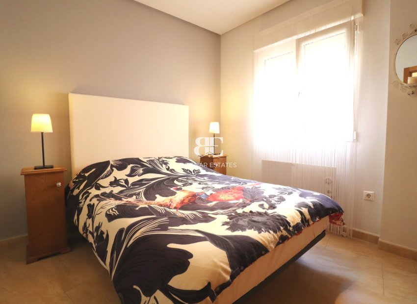 Resale - apartment -
Benijofar