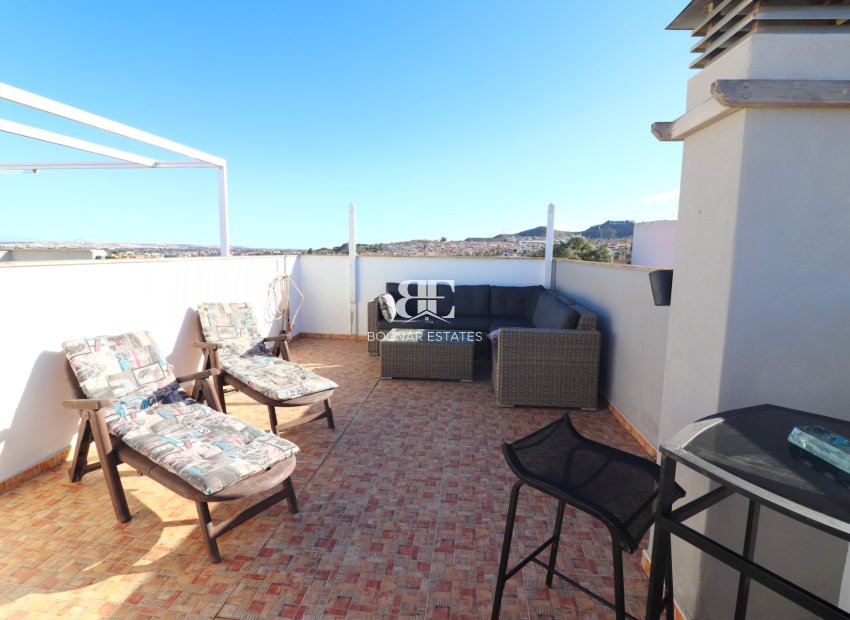 Resale - apartment -
Benijofar