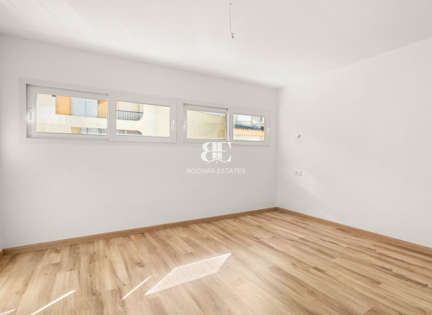 Resale - apartment -
Calpe - Centro