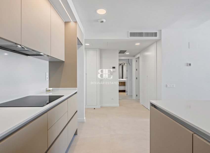 Resale - apartment -
Denia - Puerto