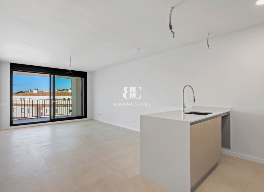 Resale - apartment -
Denia - Puerto