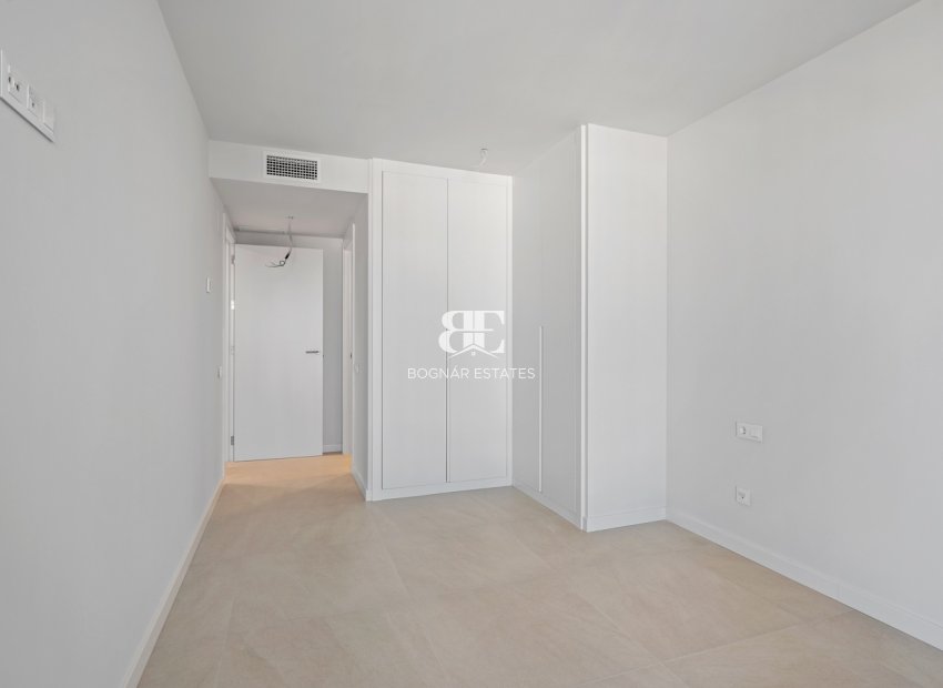 Resale - apartment -
Denia - Puerto