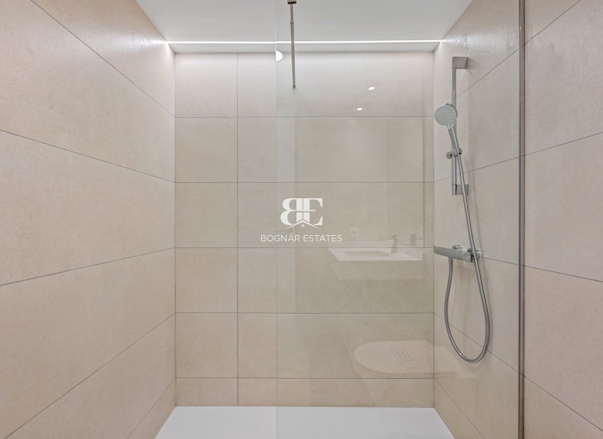 Resale - apartment -
Denia - Puerto