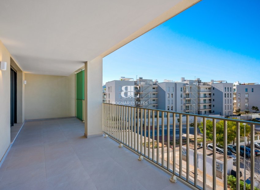 Resale - apartment -
Denia - Puerto