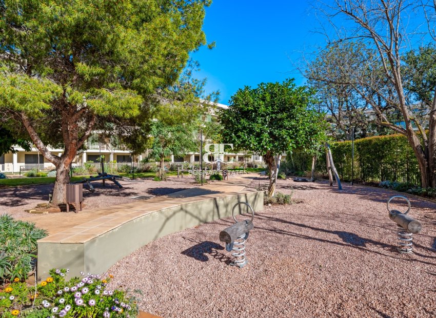 Resale - apartment -
Denia - Puerto