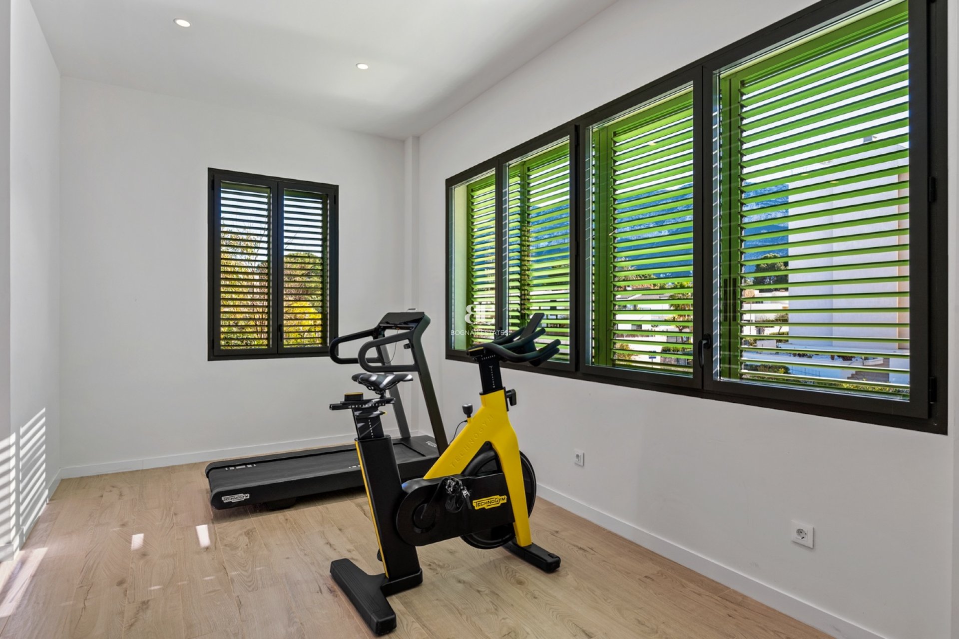 Resale - apartment -
Denia - Puerto