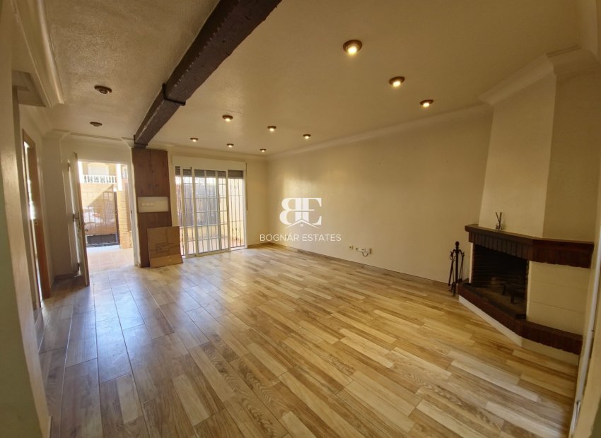 Resale - apartment -
Dolores