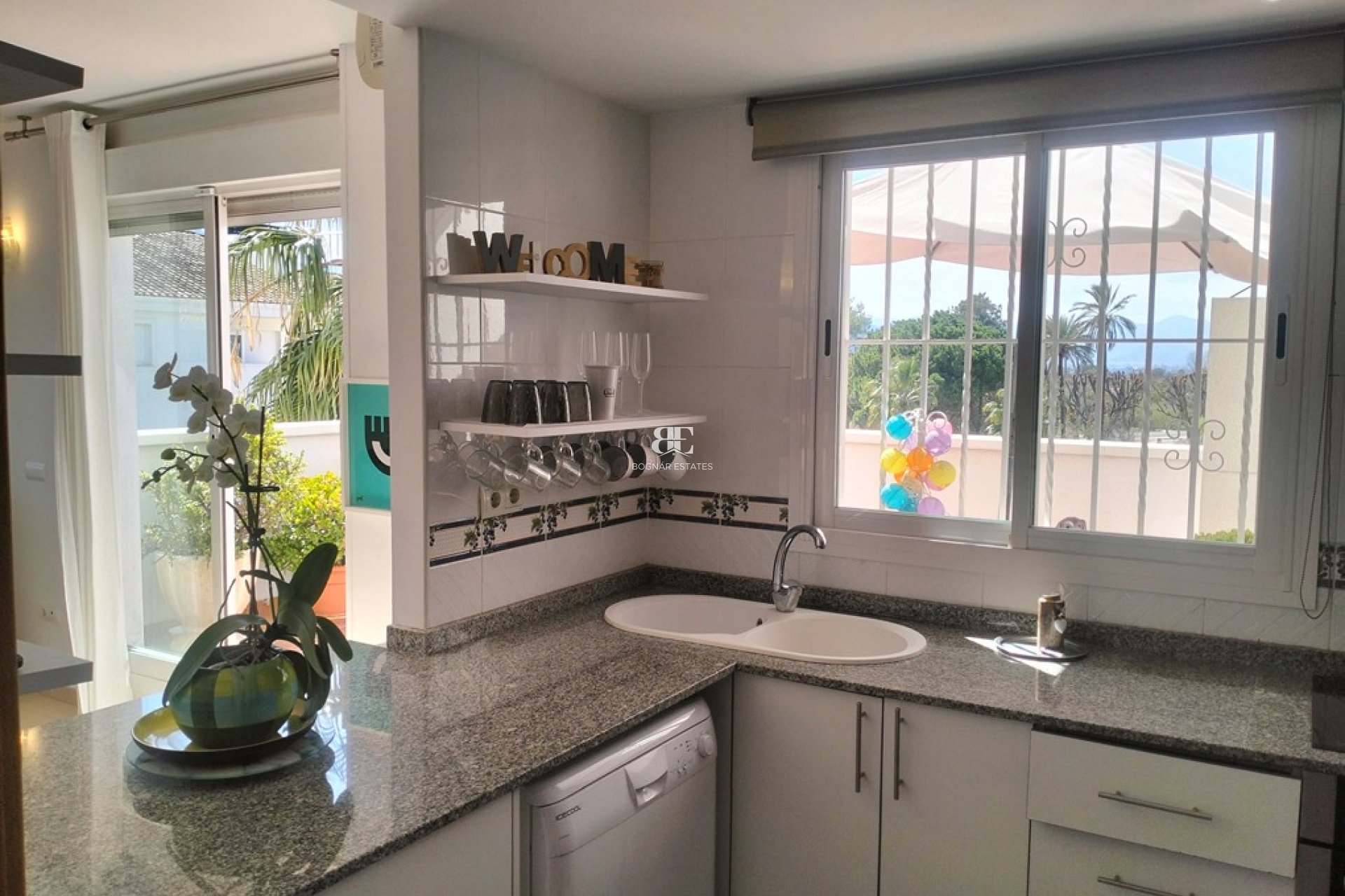 Resale - apartment -
El Verger