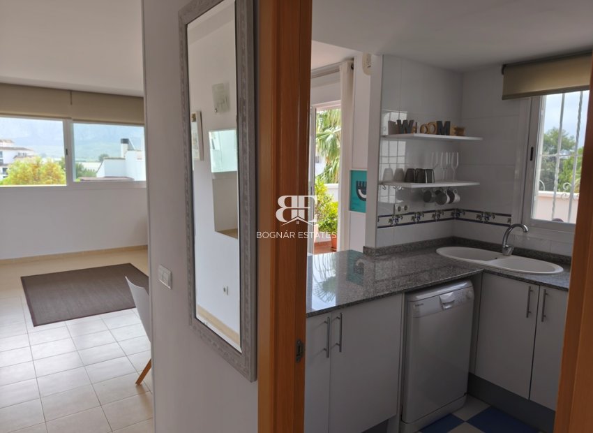 Resale - apartment -
El Verger