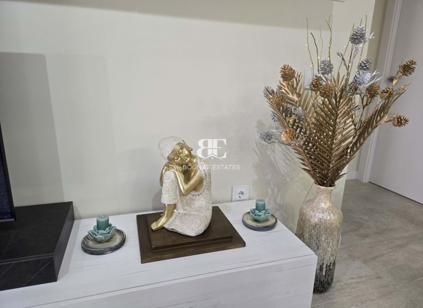 Resale - apartment -
Finestrat - Cala de Finestrat
