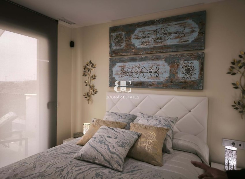 Resale - apartment -
Finestrat - Cala de Finestrat