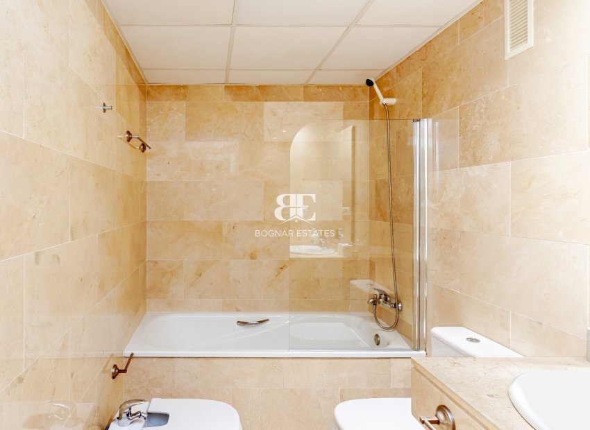 Resale - apartment -
Finestrat - Cala de Finestrat