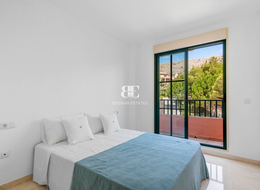 Resale - apartment -
Finestrat - Sierra Cortina