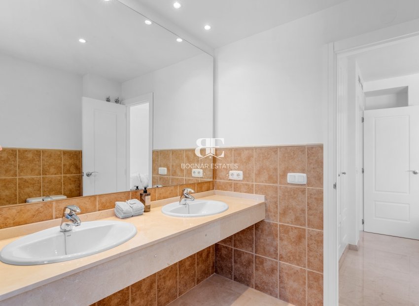 Resale - apartment -
Finestrat - Sierra Cortina