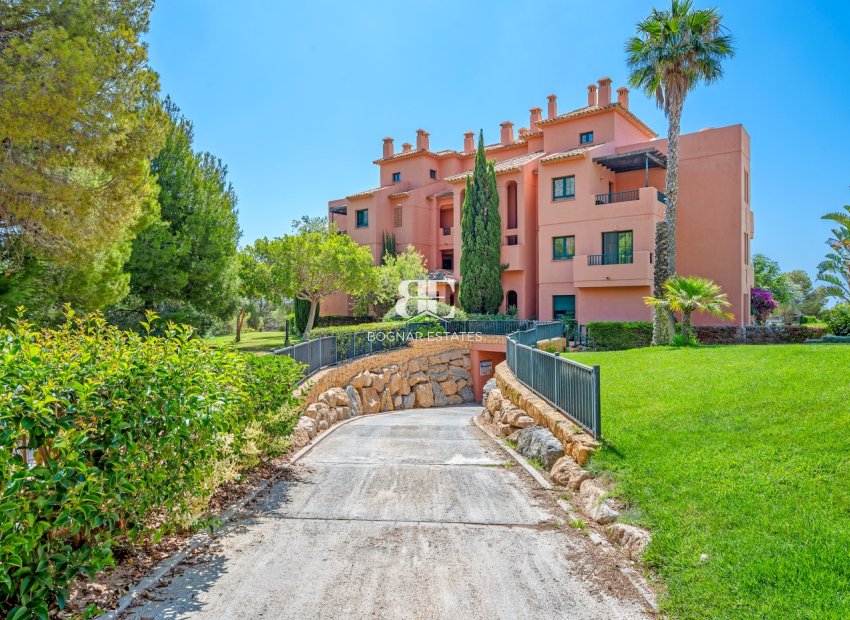 Resale - apartment -
Finestrat - Sierra Cortina