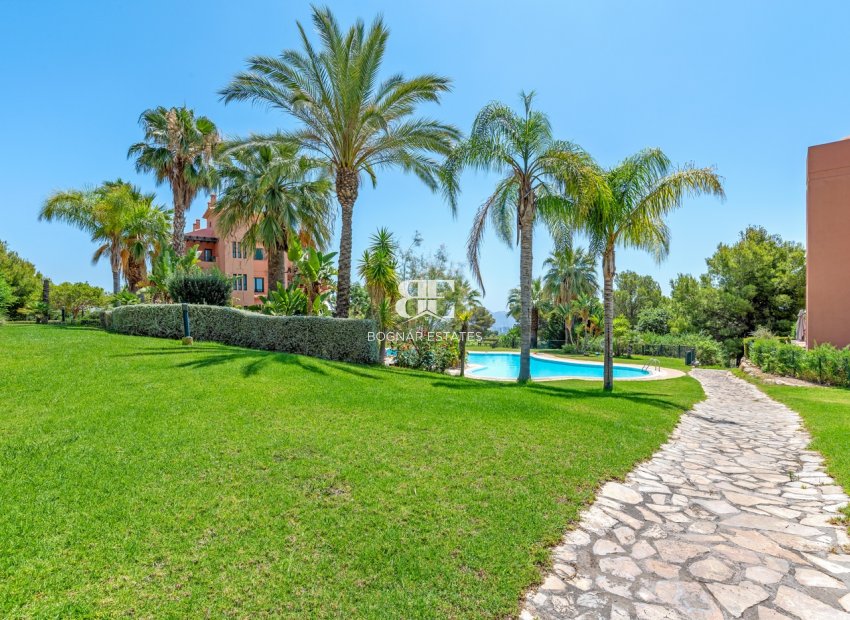 Resale - apartment -
Finestrat - Sierra Cortina