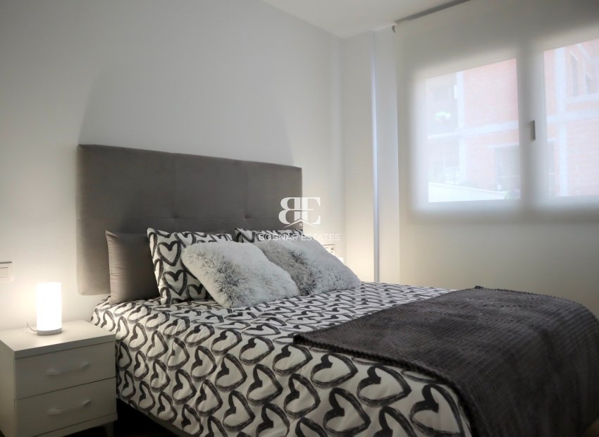 Resale - apartment -
Finestrat