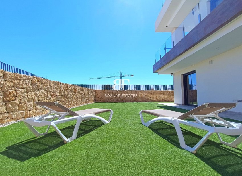 Resale - apartment -
Finestrat