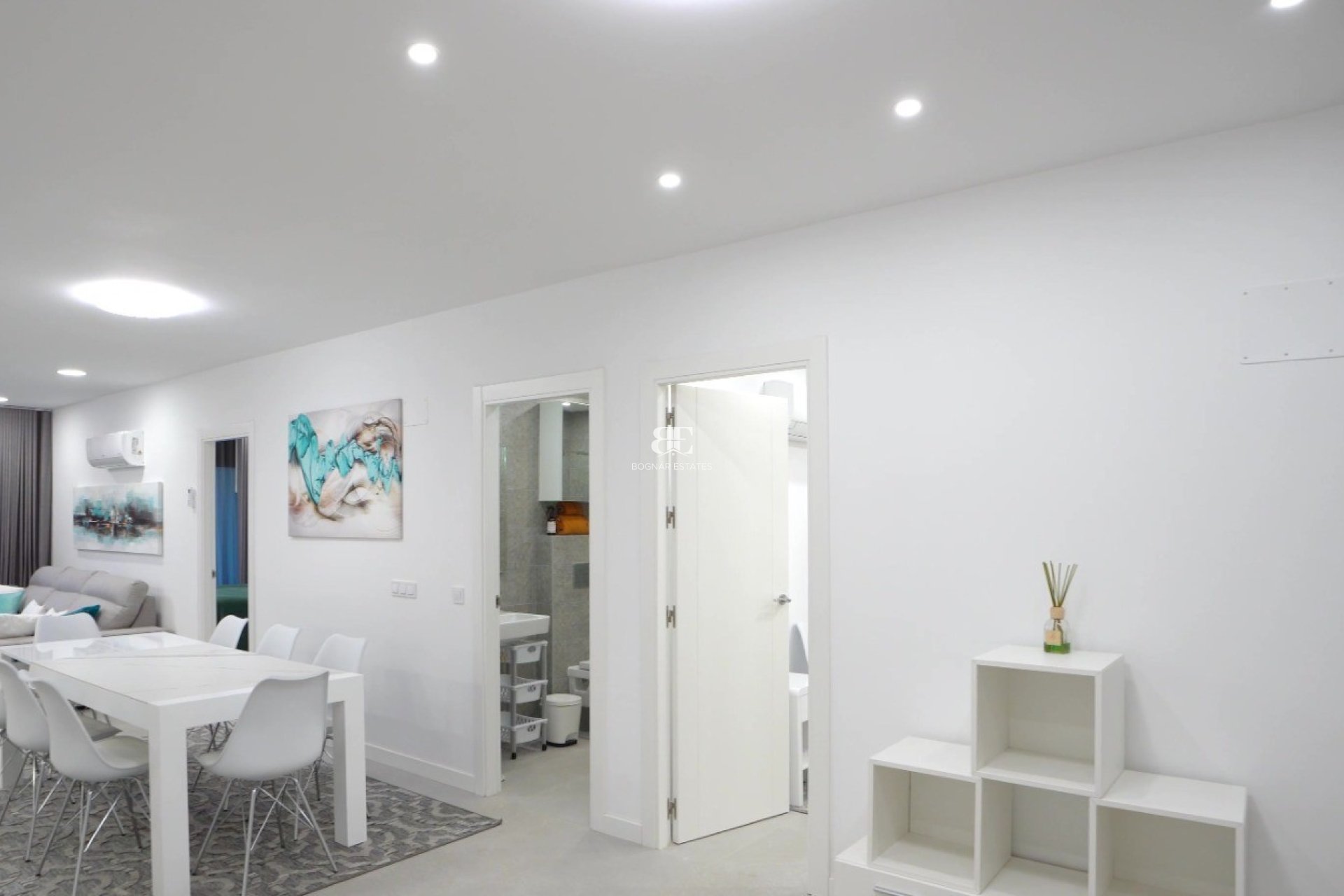 Resale - apartment -
Finestrat