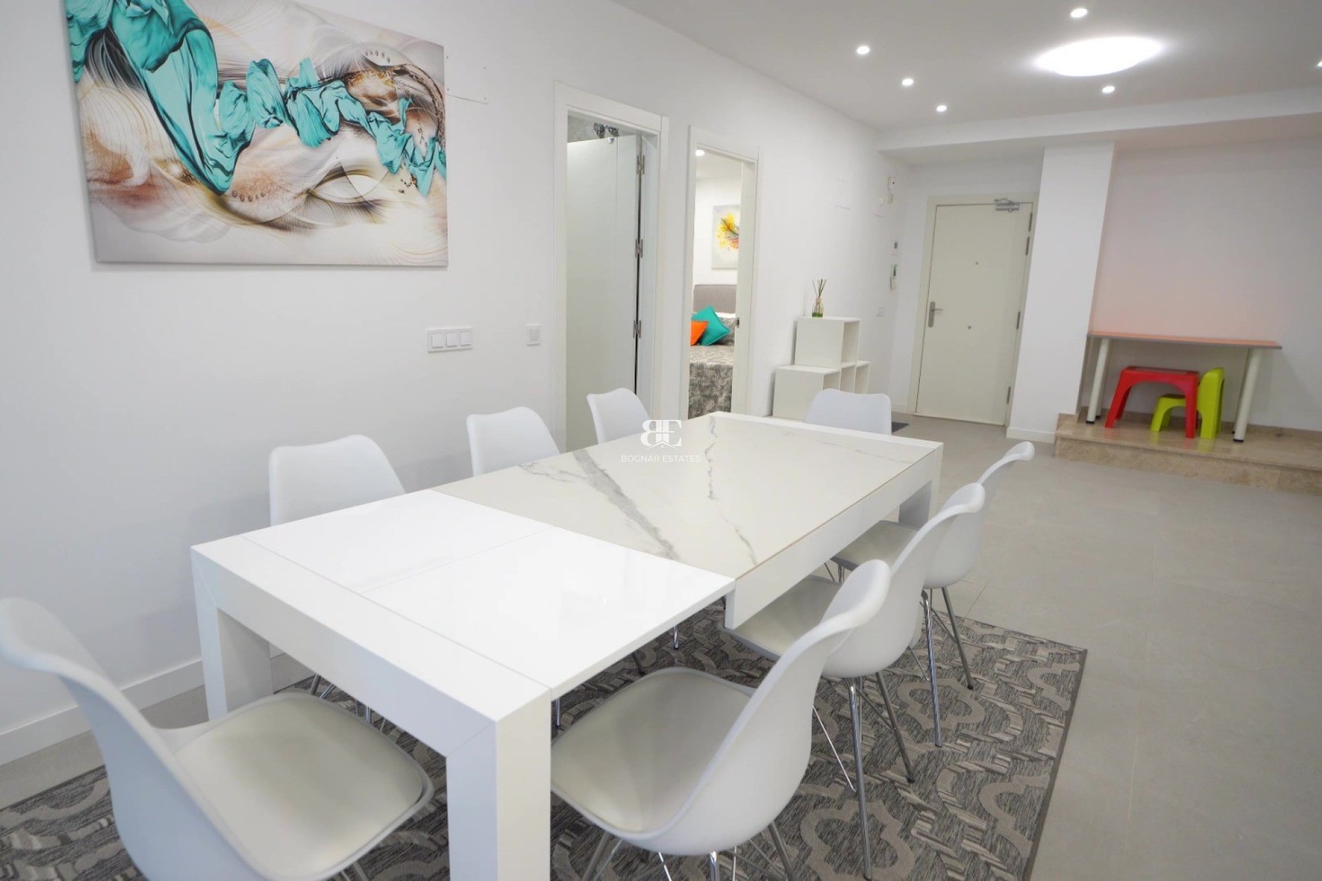 Resale - apartment -
Finestrat