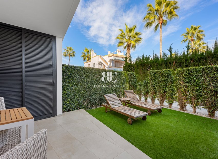 Resale - Apartment / Flat * -
Orihuela Costa - Los Dolses