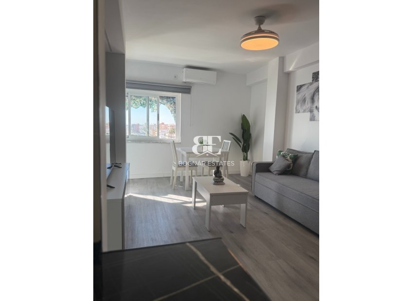 Resale - Apartment / flat -
Santa Pola