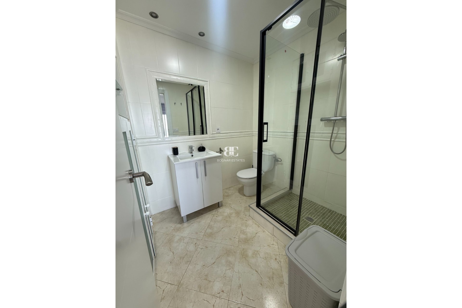 Resale - Apartment / flat -
Santa Pola