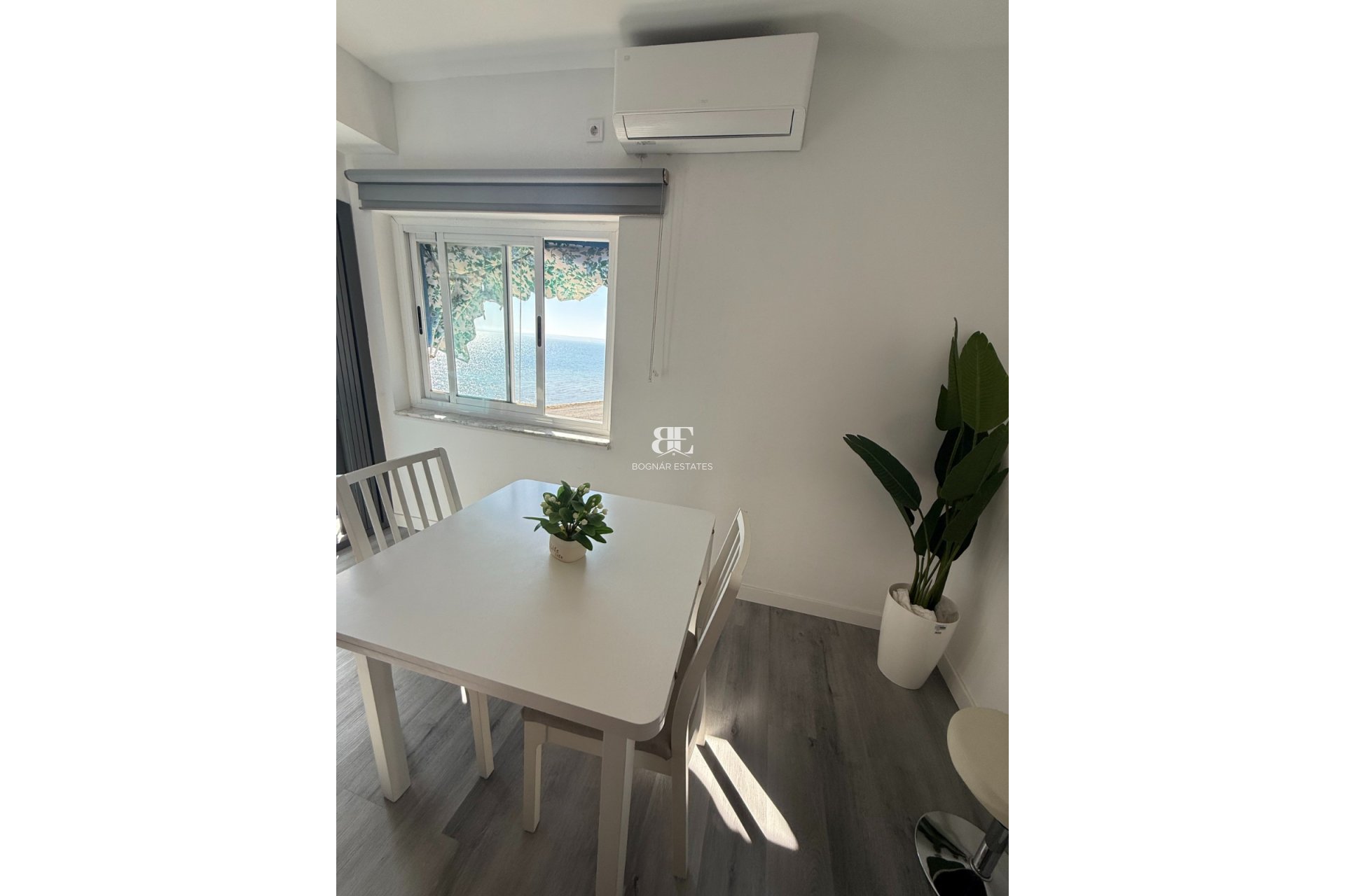 Resale - Apartment / flat -
Santa Pola