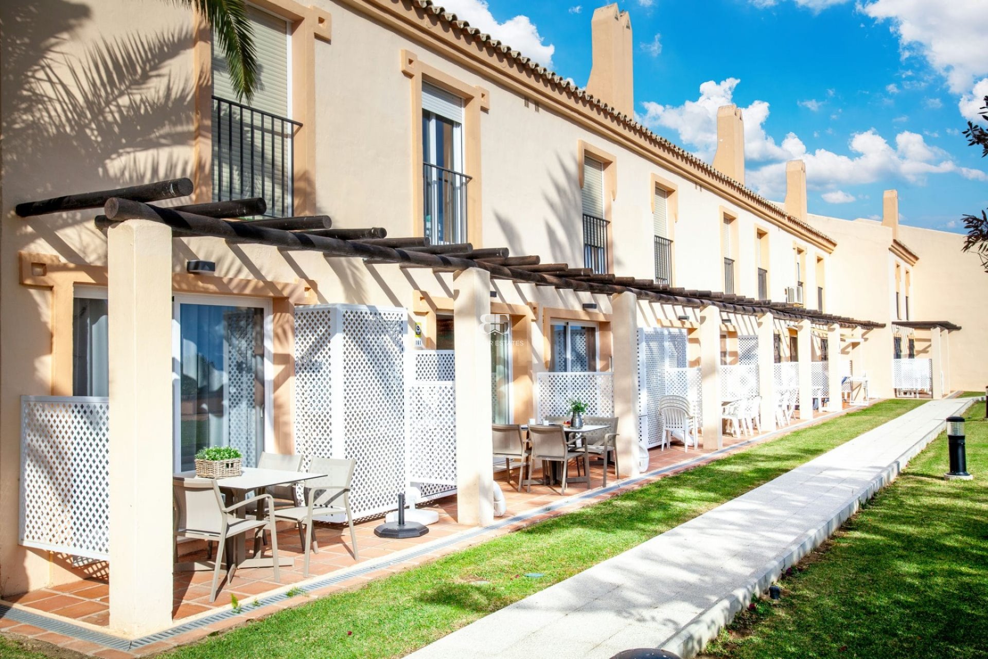 Resale - apartment -
Fuengirola