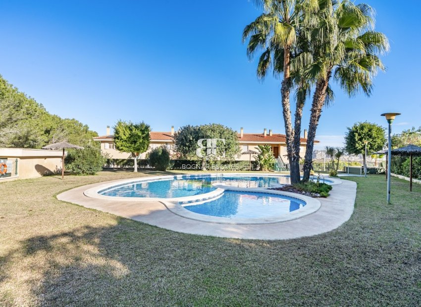 Resale - apartment -
Gran Alacant - Novamar