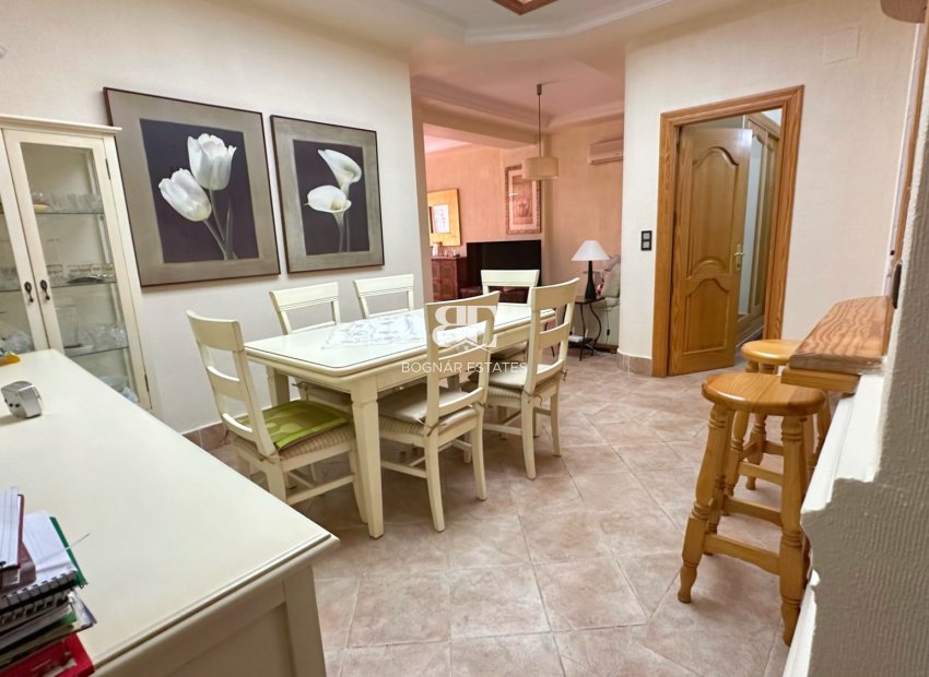 Resale - apartment -
Guardamar del Segura - Center