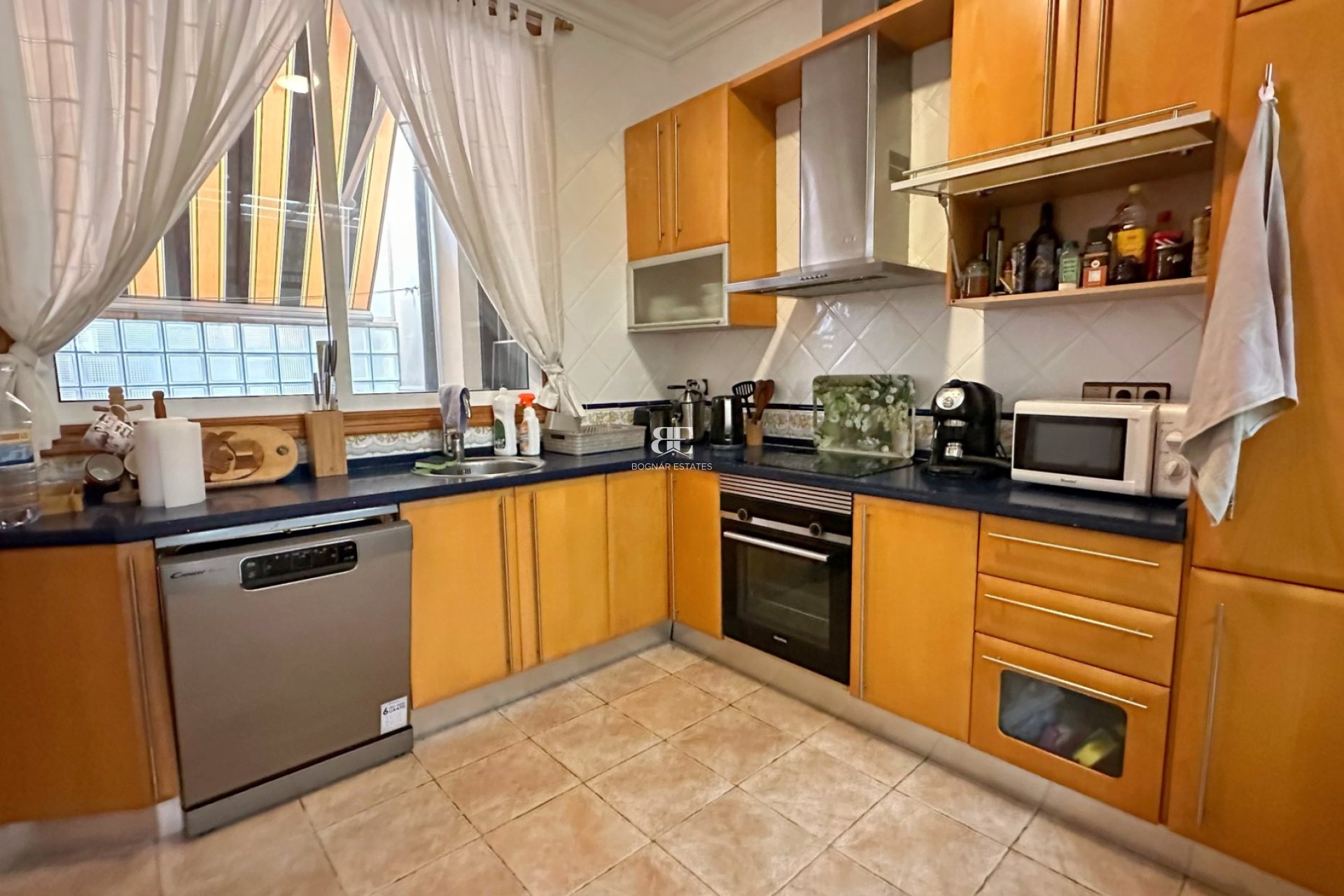 Resale - apartment -
Guardamar del Segura - Center