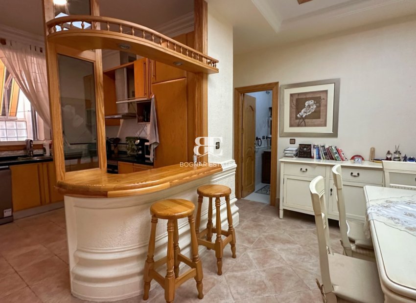 Resale - apartment -
Guardamar del Segura - Center