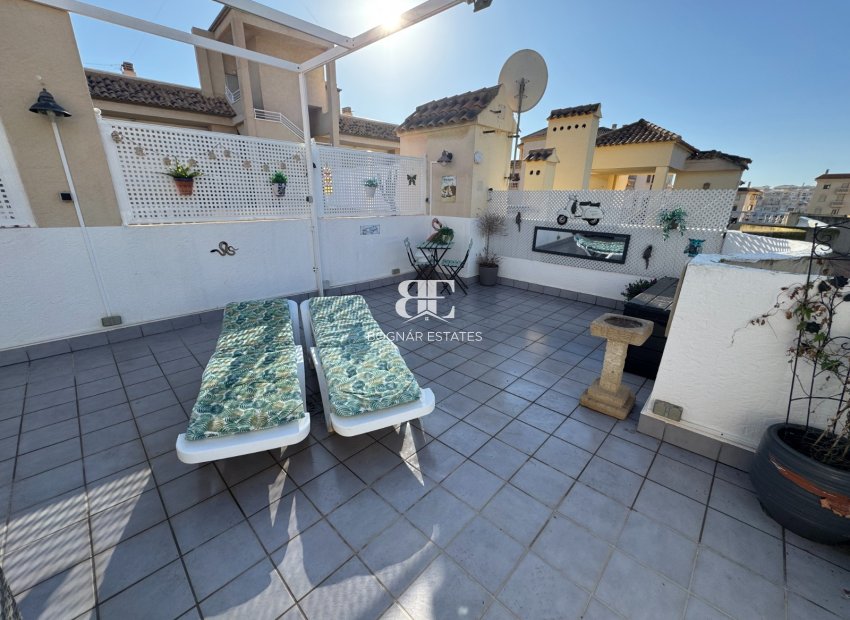 Resale - apartment -
Guardamar del Segura - El Moncayo