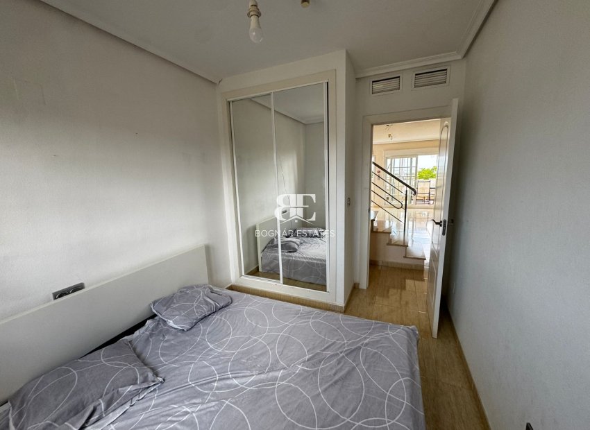 Resale - apartment -
Guardamar del Segura - El Raso