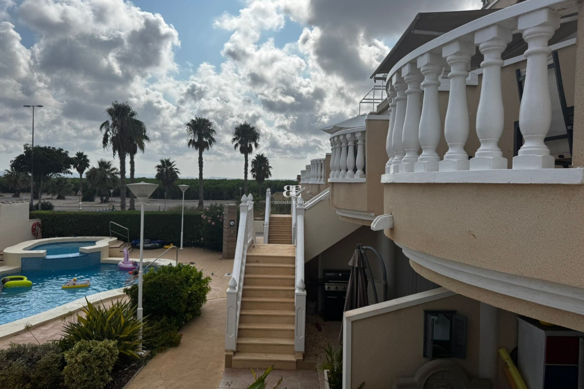 Resale - apartment -
Guardamar del Segura - El Raso