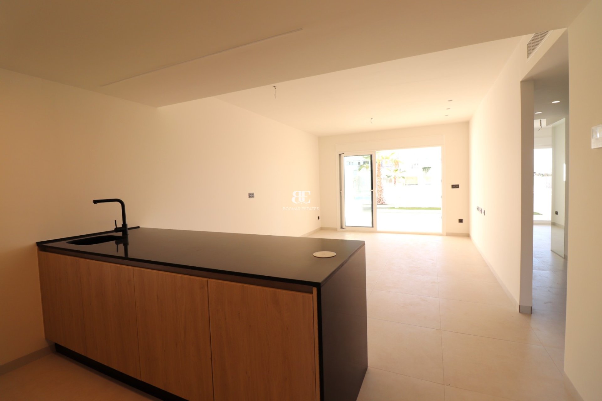 Resale - apartment -
Guardamar del Segura - El Raso