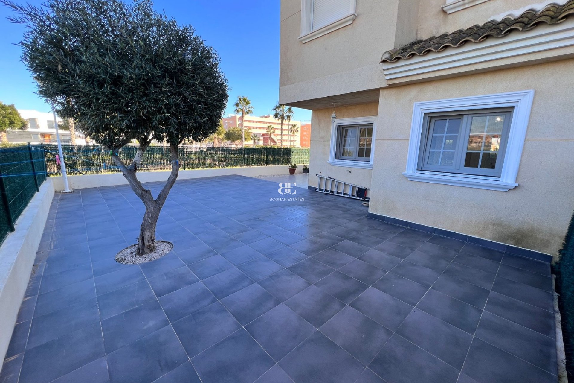 Resale - apartment -
Guardamar del Segura - El Raso